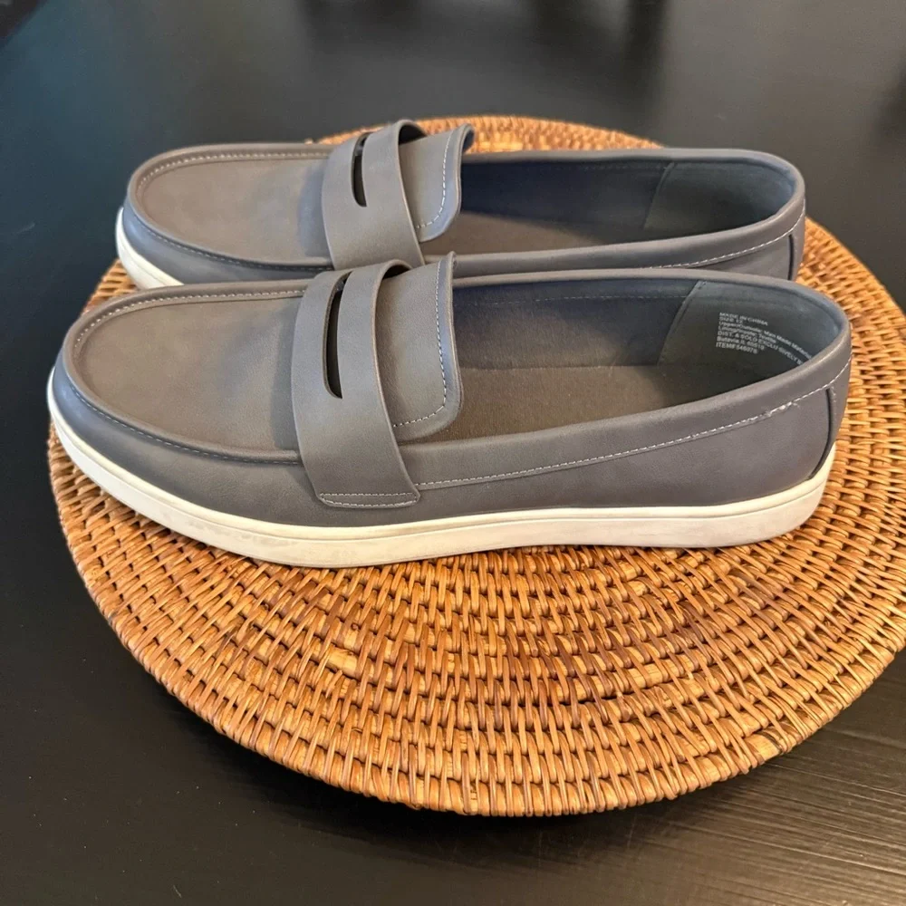 Avenue Men’s Casual Loafers Size 12‎
